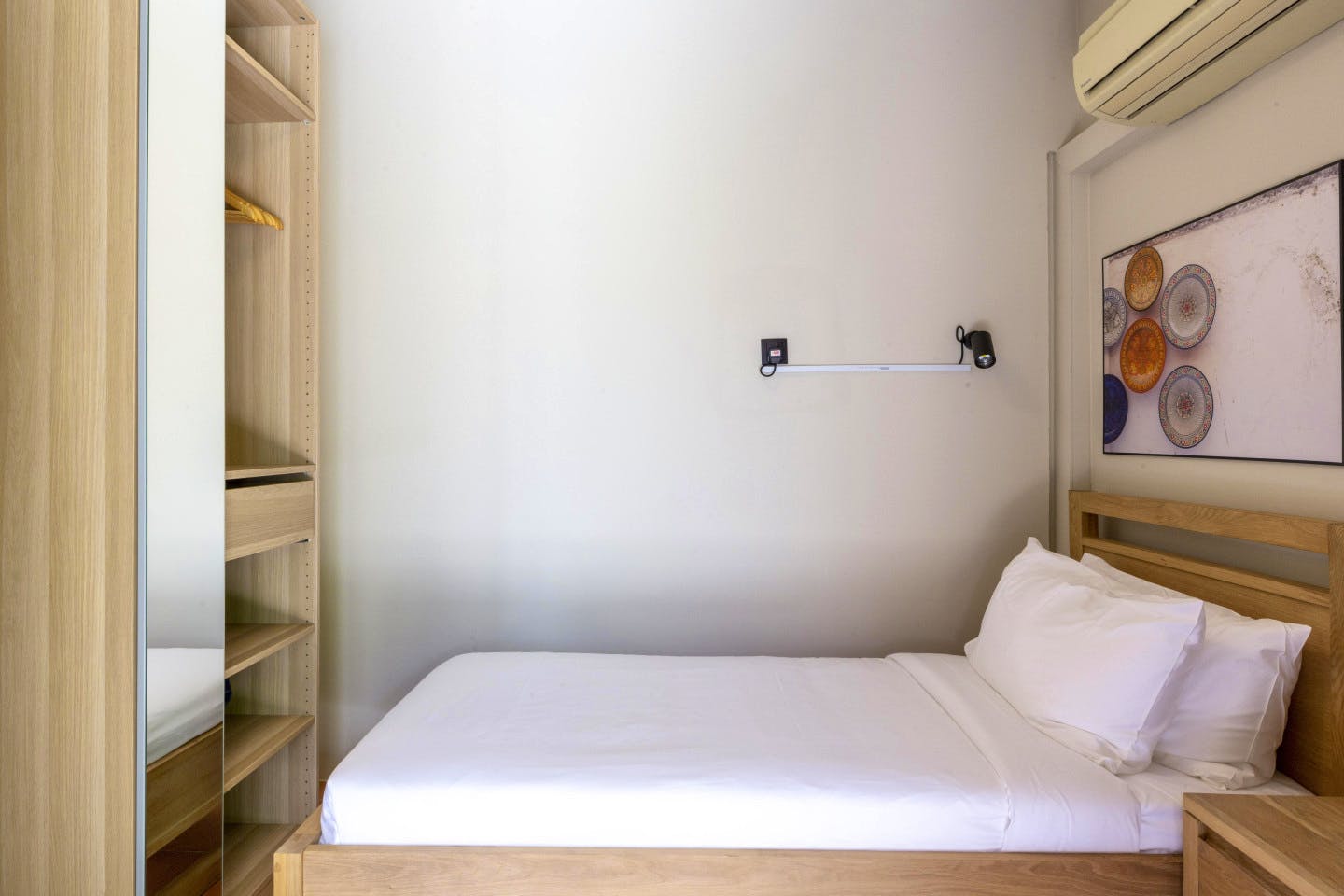 Private Pocket Room With Shared Bathroom - Modern Luxury Complex - Incl. Terrace near Paragon Shopping Centre - Gallery - 2