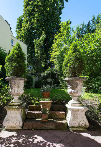 Apartment with park view