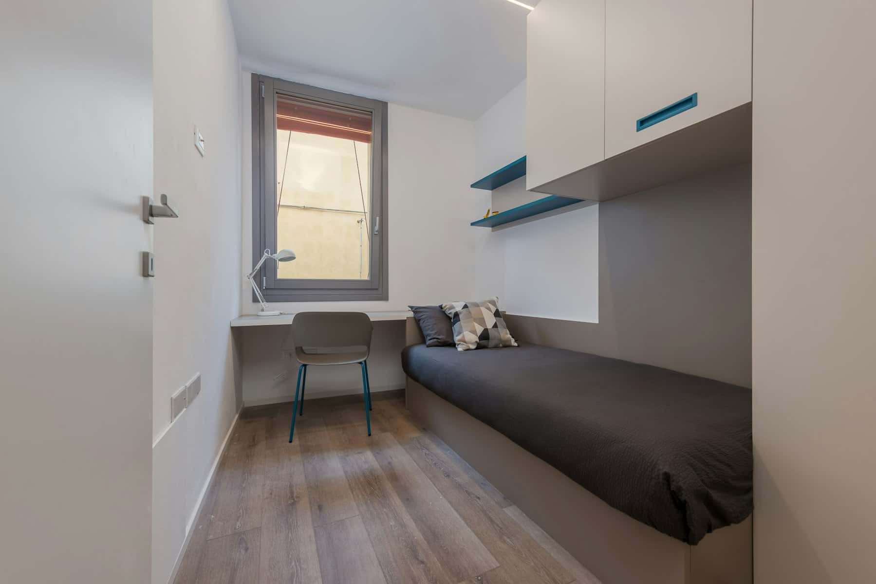 Room In Via Fondobanchetto, Ferrara For 48 M² With 3 Bedrooms - 57