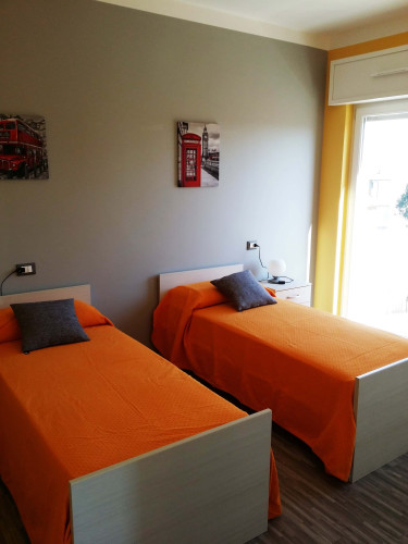 Room in Via Pola, Udine for 80 m² with 2 bedrooms