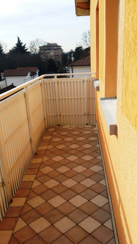 Room in Via Pola, Udine for 80 m² with 2 bedrooms