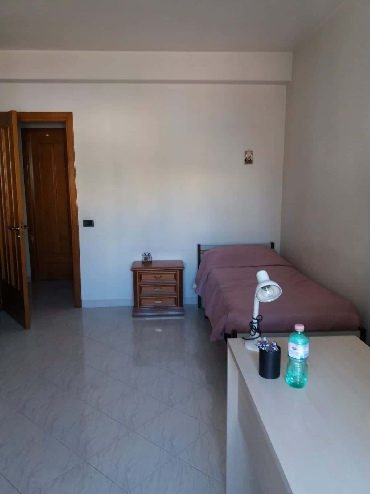 Una Stanza In Affitto Per Studentesse E Lavoratrici - 1