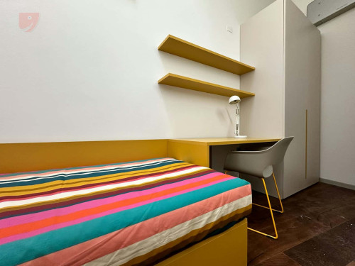 Room in Via Montebello, Ferrara for 71 m² with 3 bedrooms - Gallery - 6