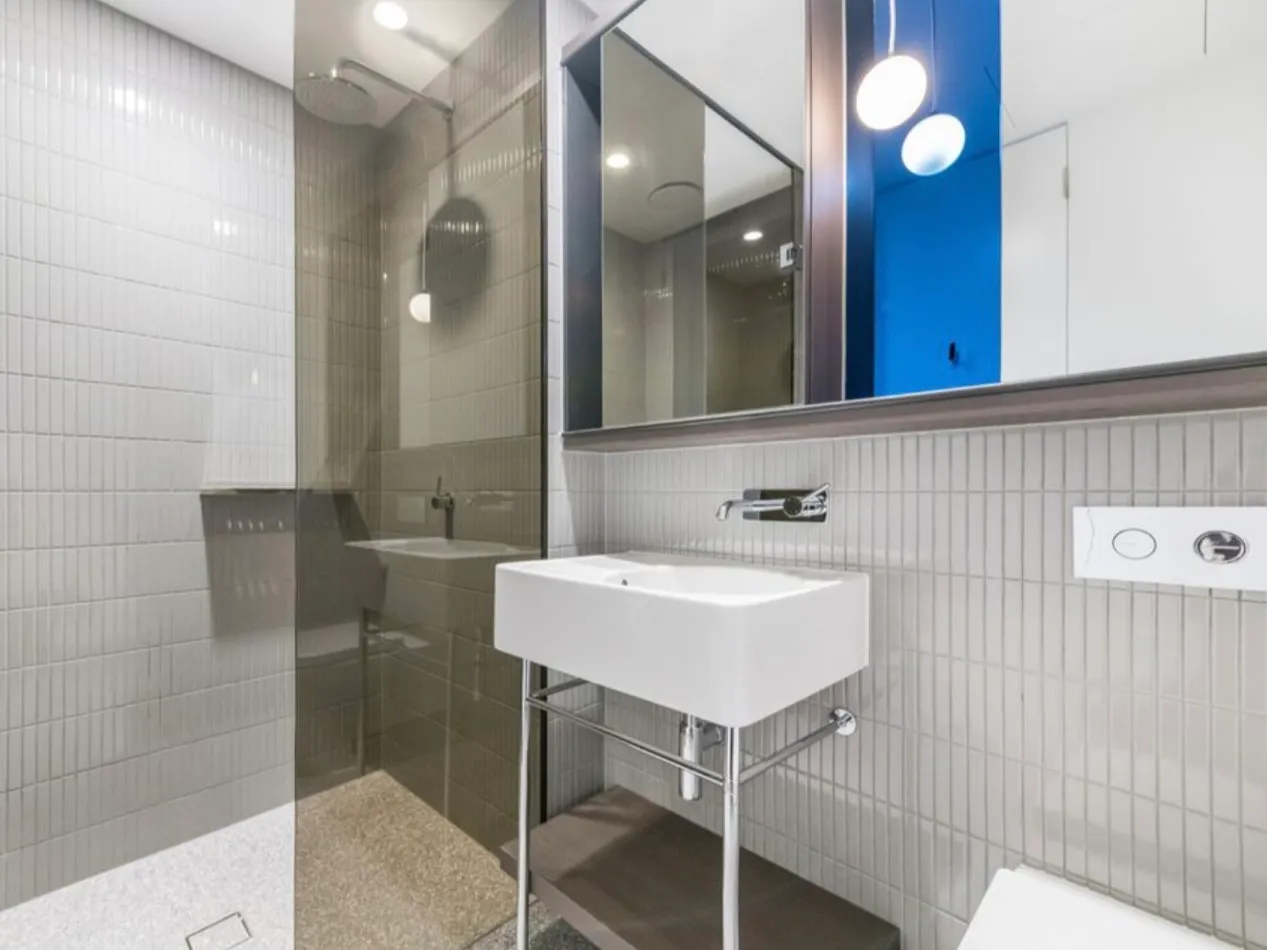  1 Bedroom 1 Bathroom  -  Melbourne - CBD  - Gallery -  2