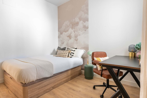 Habitación en calle brescas M012