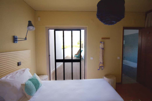 Double/Twin Standard in Colares  - Gallery -  5