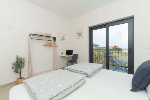 Double room with Balcony and Private Bathroom in Ericeira