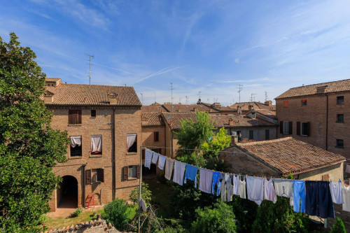 Room in Via Fondobanchetto, Ferrara for 39 m² with 2 bedrooms - Gallery - 126