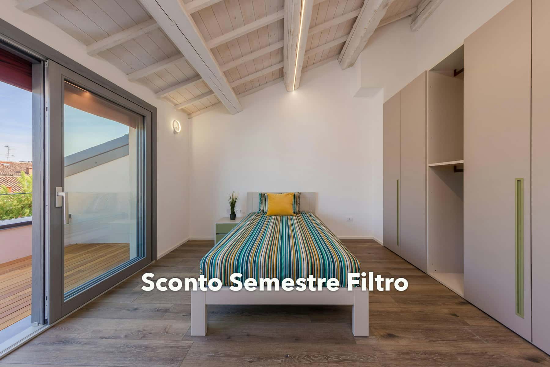 Room In Via Fondobanchetto, Ferrara For 39 M² With 2 Bedrooms - 1