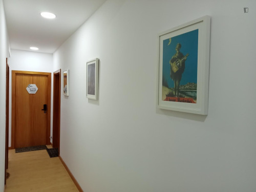 Luminous studio next to FLUC - Gallery - 5