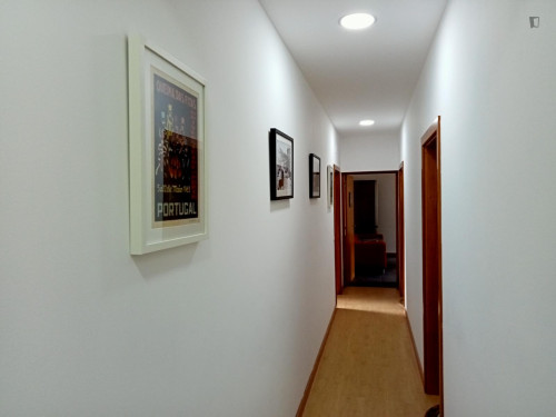 Luminous studio next to FLUC - Gallery - 6