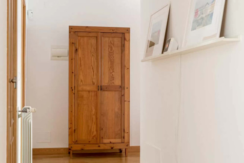 Splendid 4-bed house w/ Garden&Pool