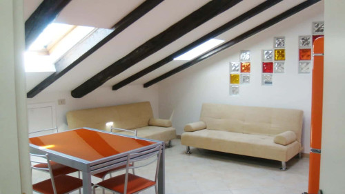 Bilocale Corso Francesco Ferrucci, Torino