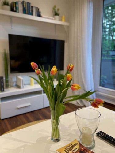 Charmante 2-Zimmer-Wohnung: Stilvoll möbliert, perfekt ausgestattet und bereit für Ihren neuen Alltag ****