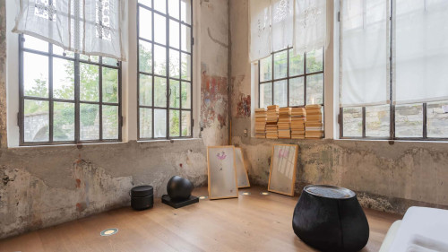 Design Loft with Private Parking