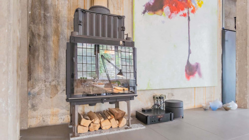 Design Loft with Private Parking