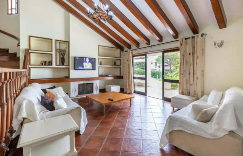 Vila do Lince - 8 Bedrooms, Heated Pool & Gym