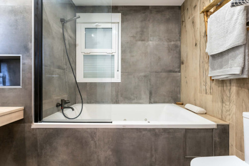 Huelin Comfort Studio