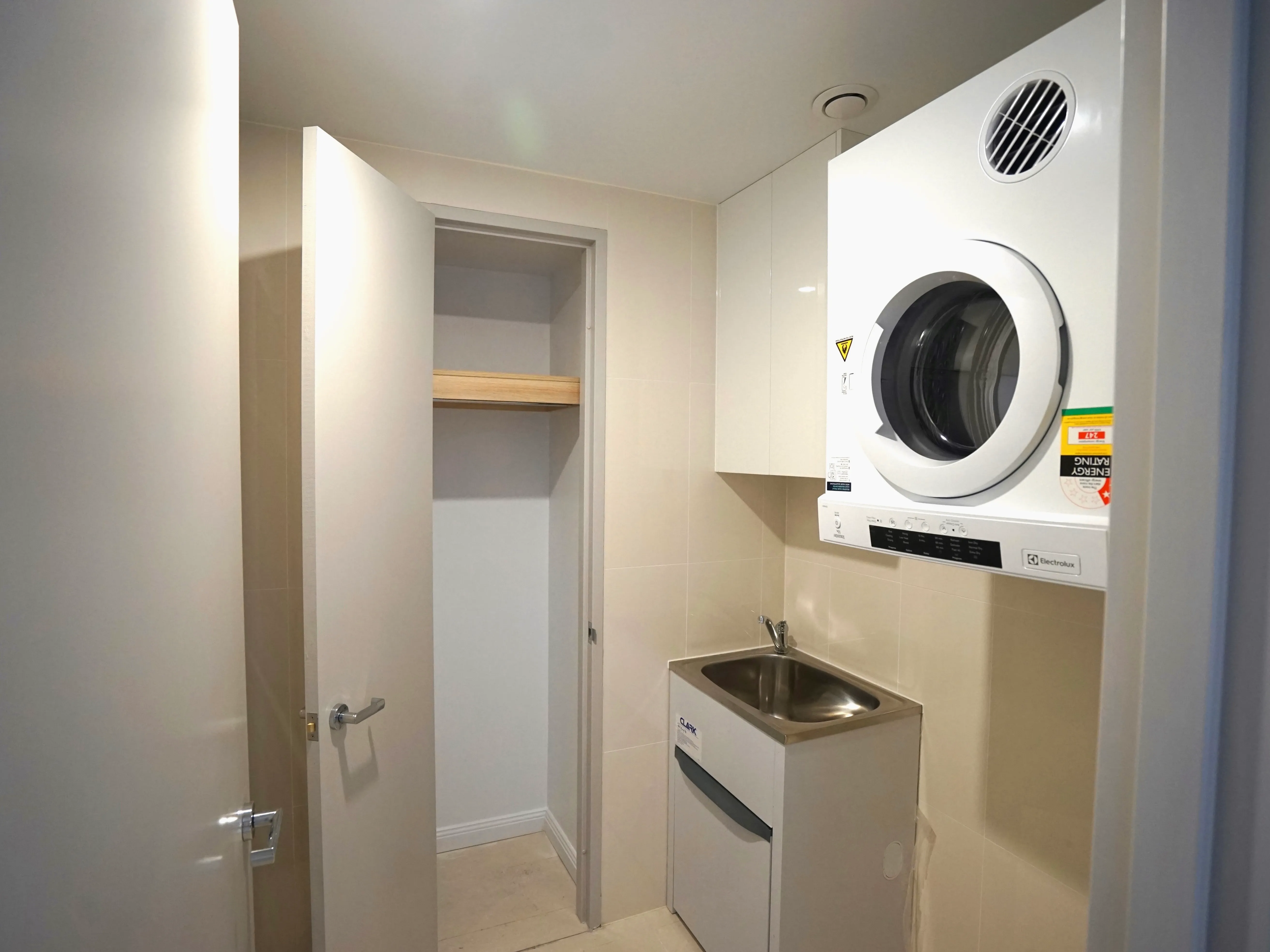  2 Bedroom 2 Bathroom  -  Rosebery - Eastern Subs  - Gallery -  4