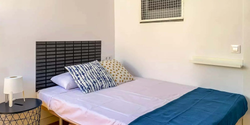 Habitación en Carrer de l'Antiga Travessera / AT3-HAB5