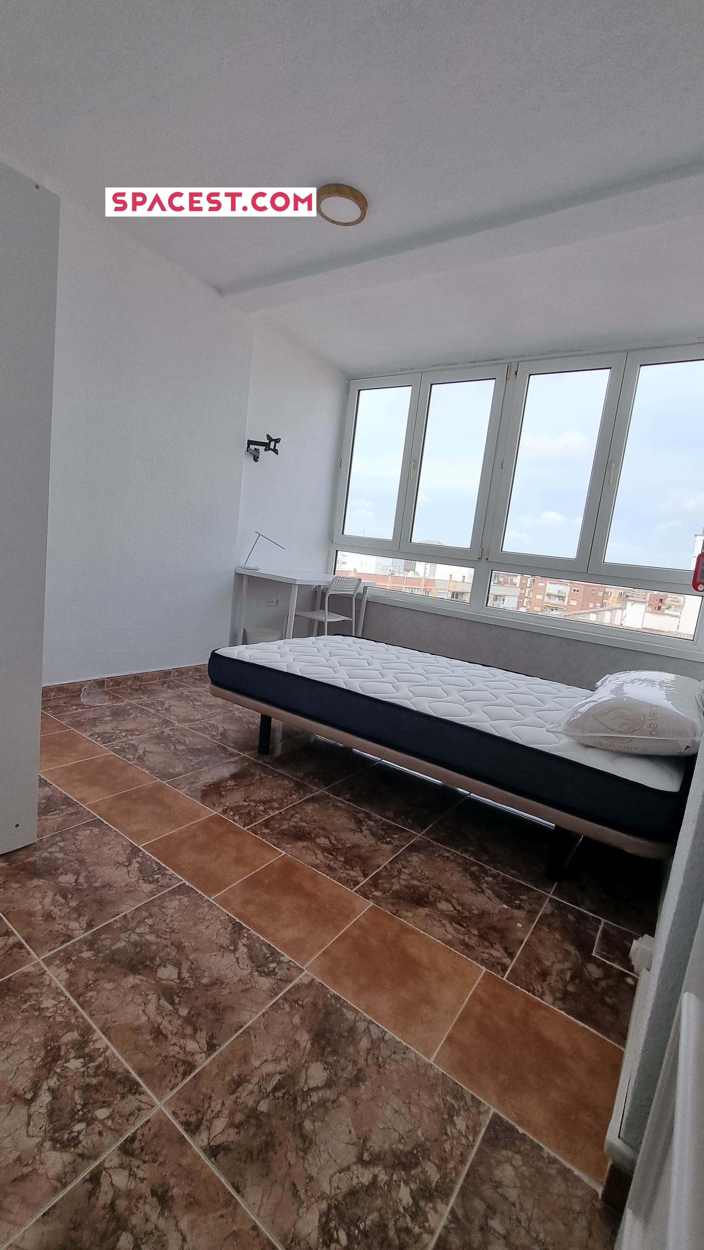 Room In Calle Lope De Rueda, Cartagena For 120 M² With 6 Bedrooms - Room in Calle Lope de Rueda, Cartagena for 120 m² with 6 bedrooms - Gallery - 1