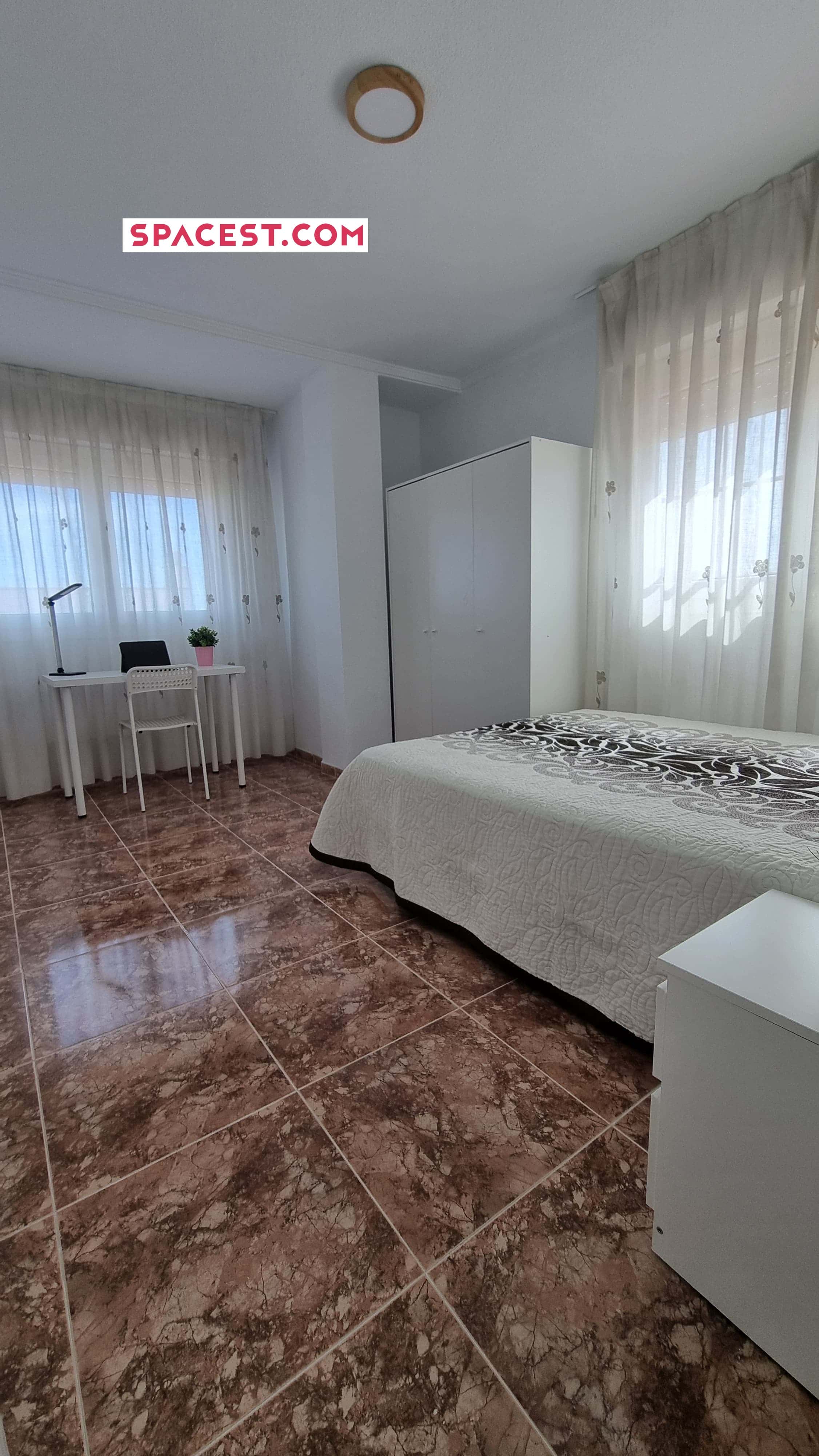 Room In Calle Lope De Rueda, Cartagena For 120 M² With 6 Bedrooms - Room in Calle Lope de Rueda, Cartagena for 120 m² with 6 bedrooms - Gallery - 1