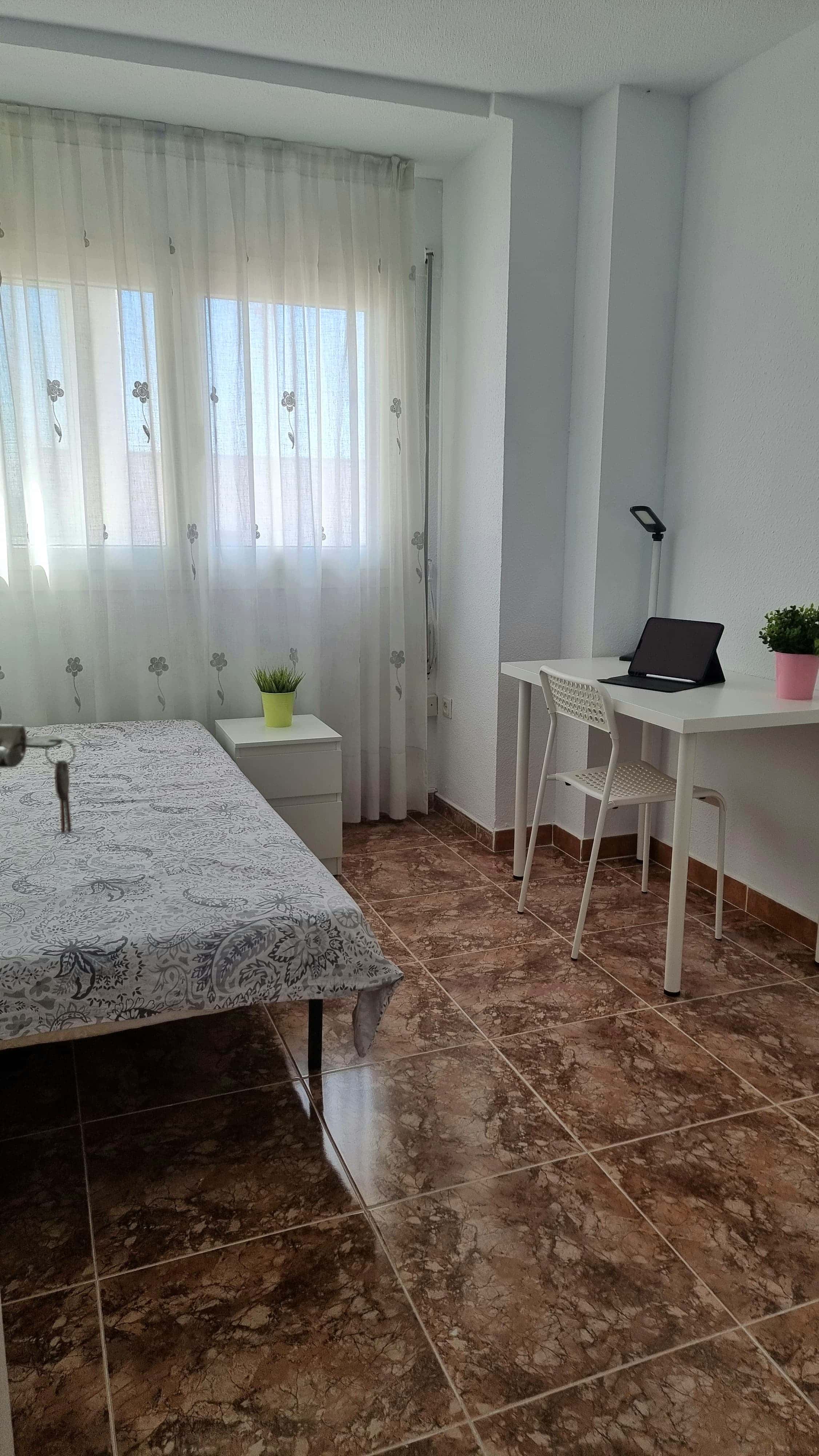Room In Calle Lope De Rueda, Cartagena For 120 M² With 6 Bedrooms - Room in Calle Lope de Rueda, Cartagena for 120 m² with 6 bedrooms - Gallery - 2