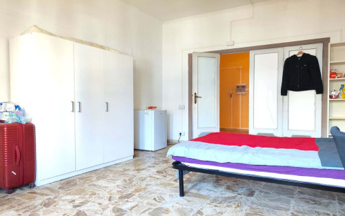 Private Room in Viale Tirreno