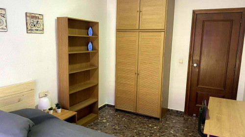 Calle Serreta H1 apt12