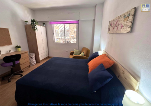 Calle Capitanes de Ripoll H3 apt 9