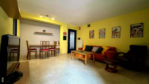 Calle Carlos III H3 apt3