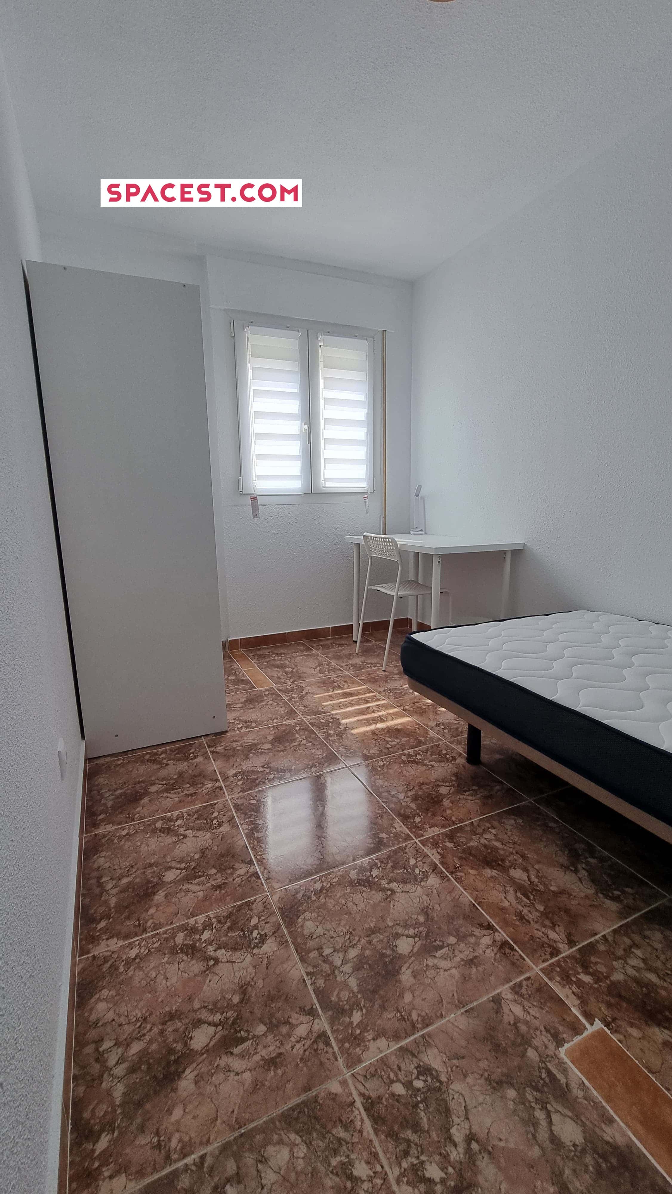 Room In Calle Lope De Rueda, Cartagena For 120 M² With 6 Bedrooms - Room in Calle Lope de Rueda, Cartagena for 120 m² with 6 bedrooms - Gallery - 1