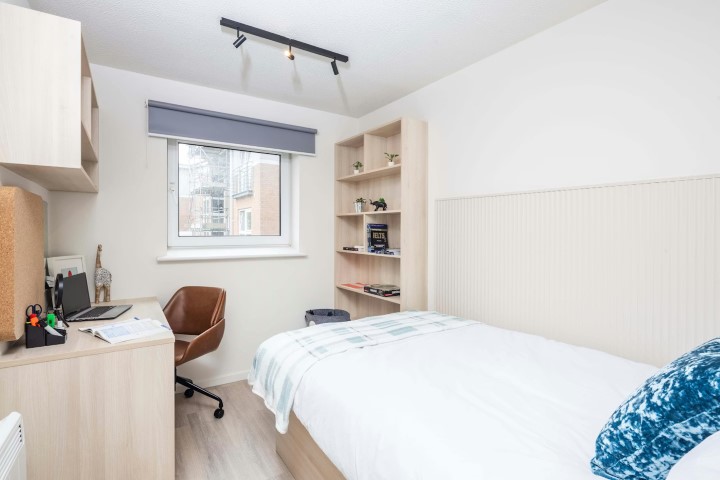  En-Suite Bronze  -  The Railyard Roost  - Gallery -  1