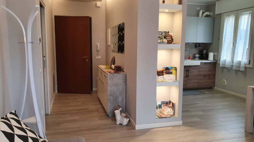 Bartolino: tranquillo e nuovo, in zona residenziale vicina alla stazione, fino a 6 persone