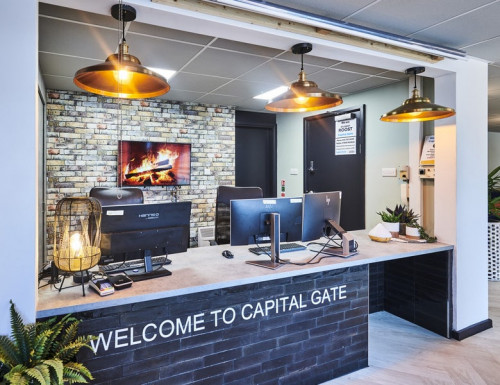 Capital Gate Roost  - Gallery -  3