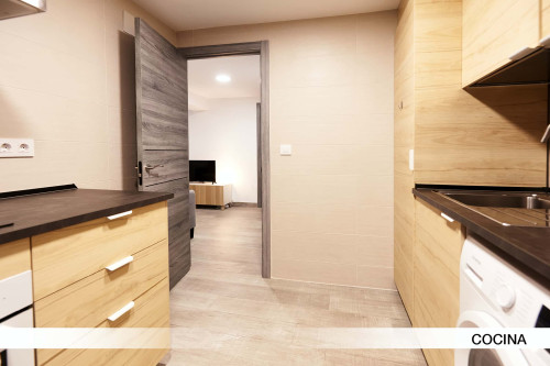Avenida Doctor Fedriani H1 - Gallery - 10