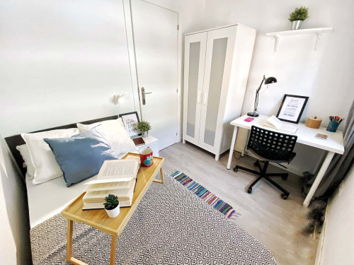 Calle Benigno Granizo, 36, 2º, Pozuelo de Alarcón (ONLY STUDENTS)