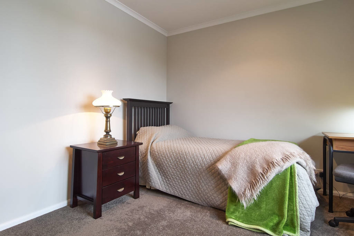 Bedroom 1(Full Room) - 1