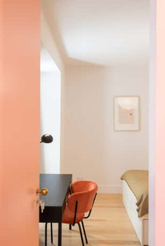 Bedroom in a 5-bedroom apartment in Lisbon - Room 3