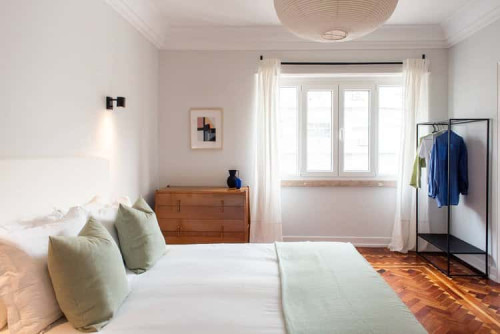 Bedroom in a 4-bedroom apartment in Lisbon - Room 4