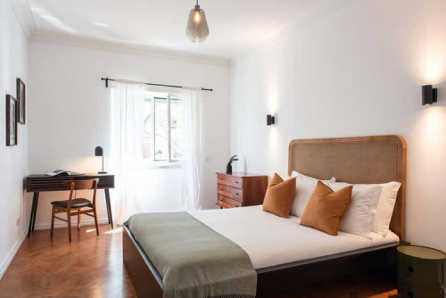 Bedroom in a 5-bedroom apartment in Lisbon - Room 5