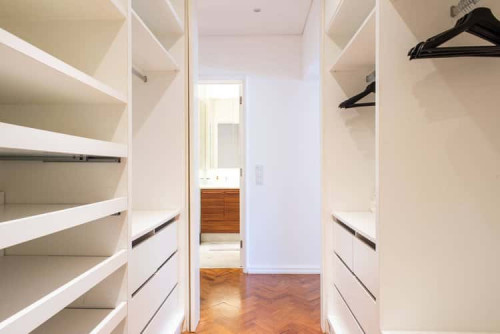 Bedroom in a 5-bedroom apartment in Lisbon - Room 2