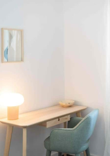 Bedroom in a 4-bedroom apartment in Lisbon - Room 3