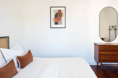 Bedroom in a 7-bedroom apartment in Lisbon - Room 7