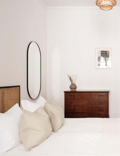 Bedroom in a 7-bedroom apartment in Lisbon - Room 5