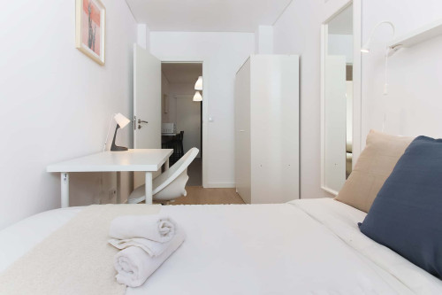 Room in 4-bedroom apartment in Alameda, Lisbon - Room 4