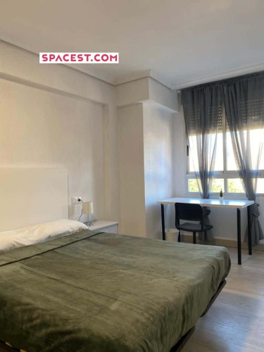 Room in Ronda de la Magdalena, Castelló de la Plana for 97 m² with 4 bedrooms - Gallery - 6