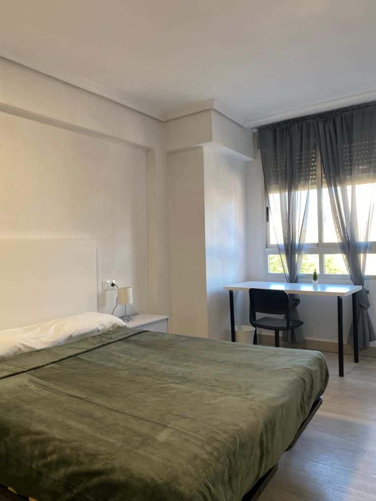 Room In Ronda De La Magdalena, Castelló De La Plana For 97 M² With 4 Bedrooms - 3