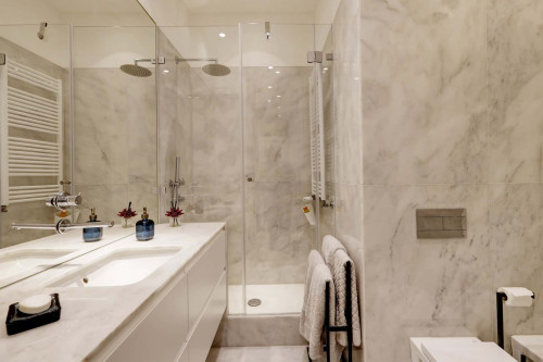 Apartment in Rua dos Açores, Lisboa