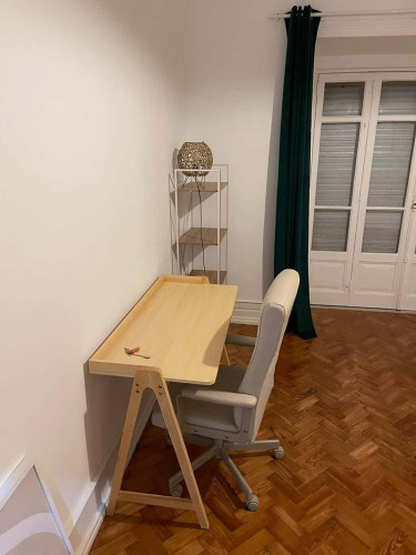 Room 4 - 30. Rodrigo Fonseca 135 1E